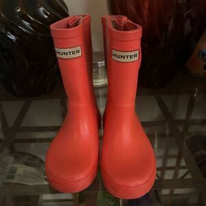 COPY - Hunter  Rain Boots coral size 8